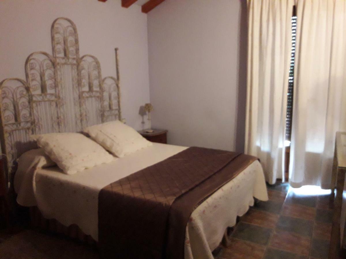 Zaguan Guest House Rascafria Exterior photo